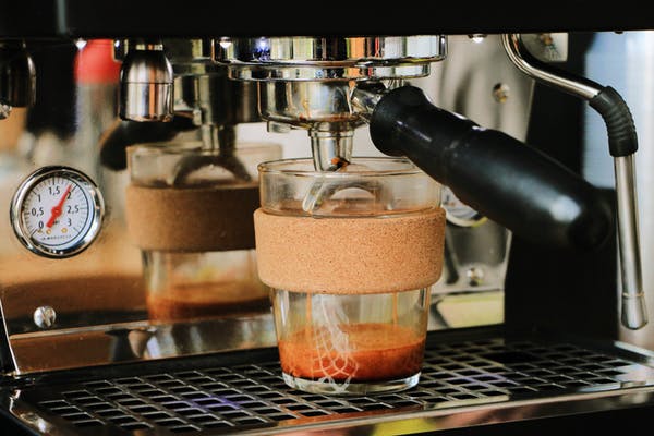 ilustrasi mesin espresso